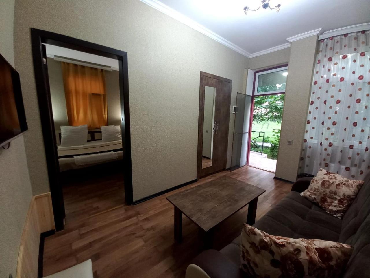 Es Hotel Kolifey Oghuz Exteriör bild