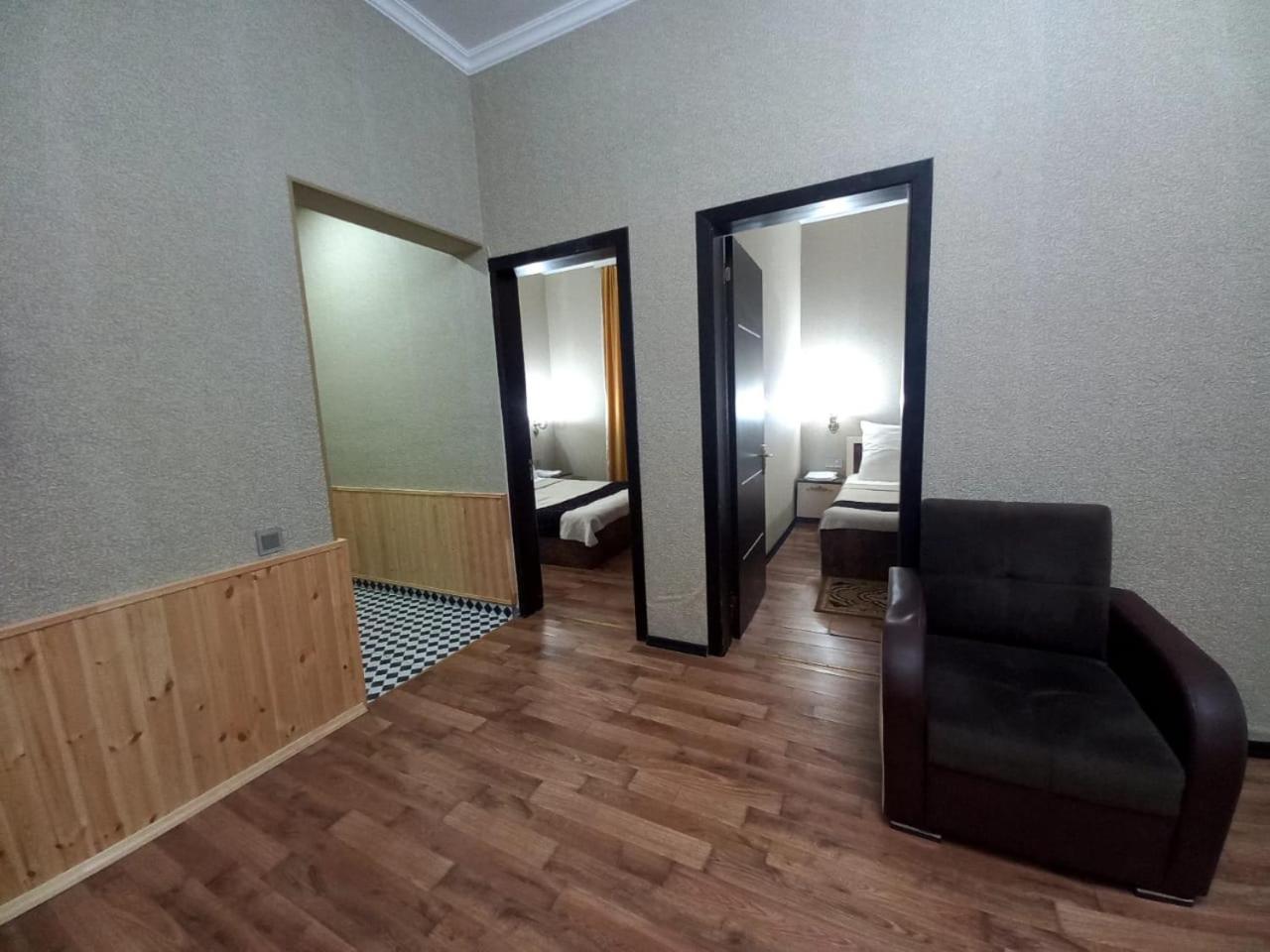Es Hotel Kolifey Oghuz Exteriör bild