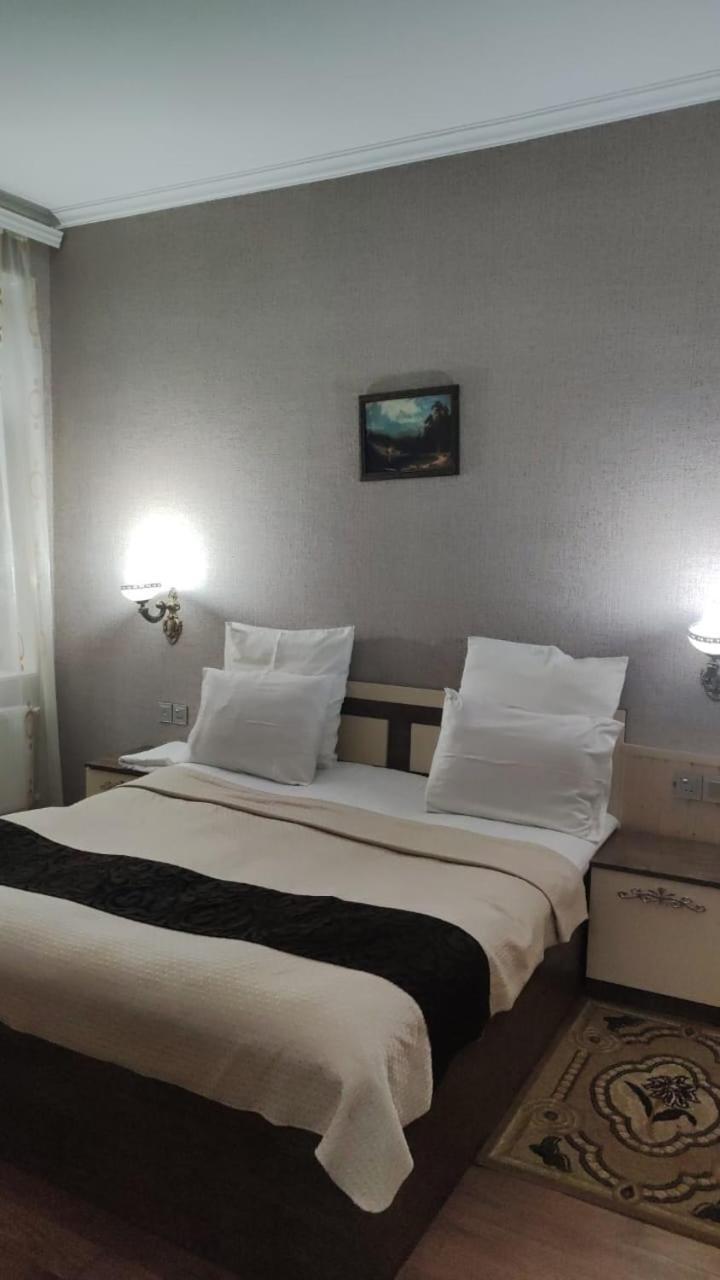 Es Hotel Kolifey Oghuz Exteriör bild